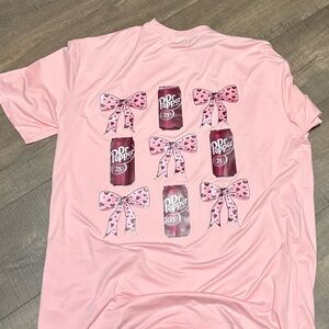 Dr Pepper shirt
Size youth xxl
Fits like a women’s large or xl